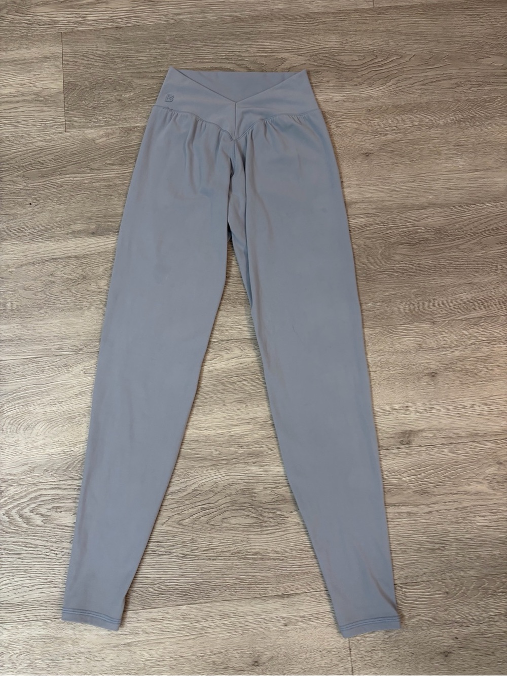 BuffBunny V-waist Slate Blue Leggings size small